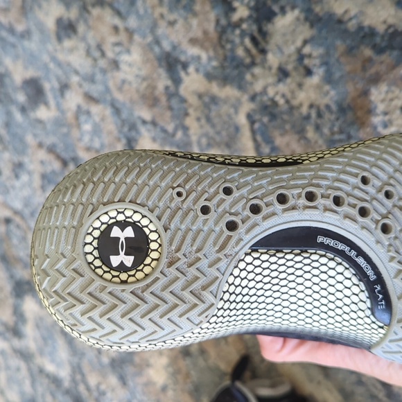 Under Armour HOVR Havoc 2 basketball size 7.5 - Picture 3 of 7